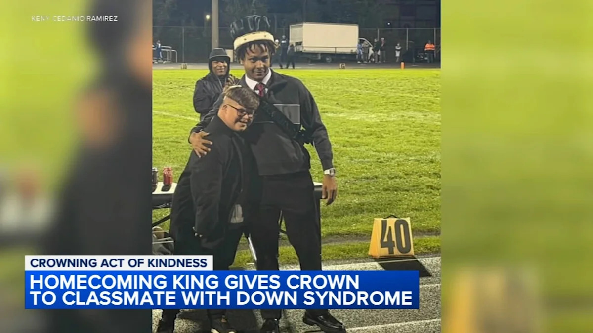 Pennsylvania teen gives homecoming crown to classmate with Down syndrome