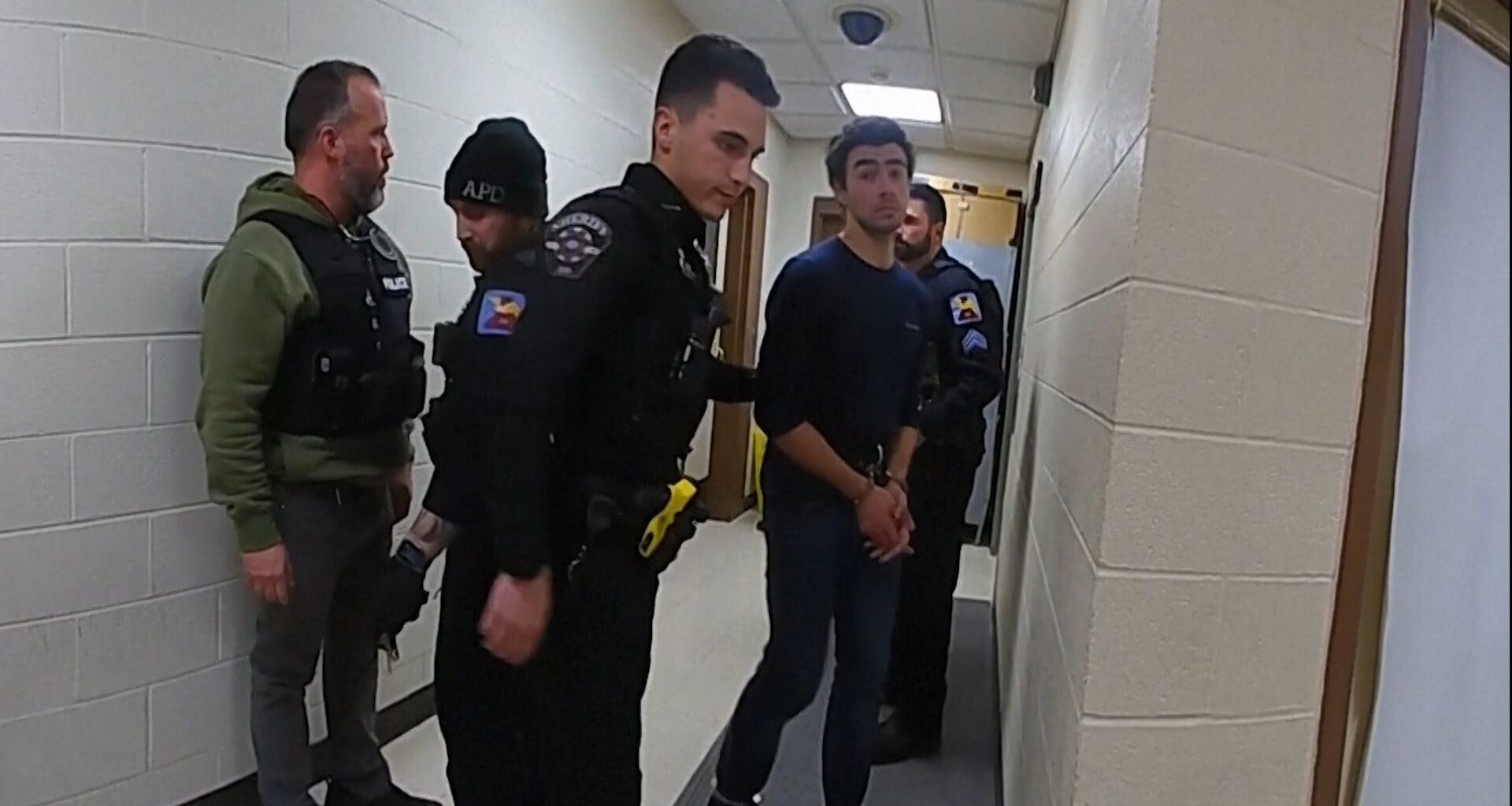 Police bodycam shows Luigi Mangione arrest at Pennsylvania McDonald’s | Crime
