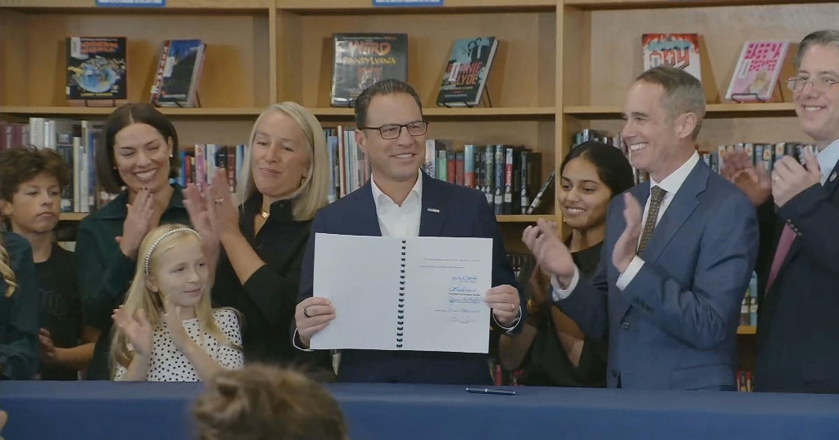 Gov. Josh Shapiro signs bill banning cellphone use in Pennsylvania schools