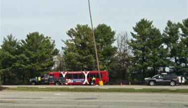 More than a dozen injured after Pittsburgh Regional Transit bus crashes in Ross Park Mall parking lot