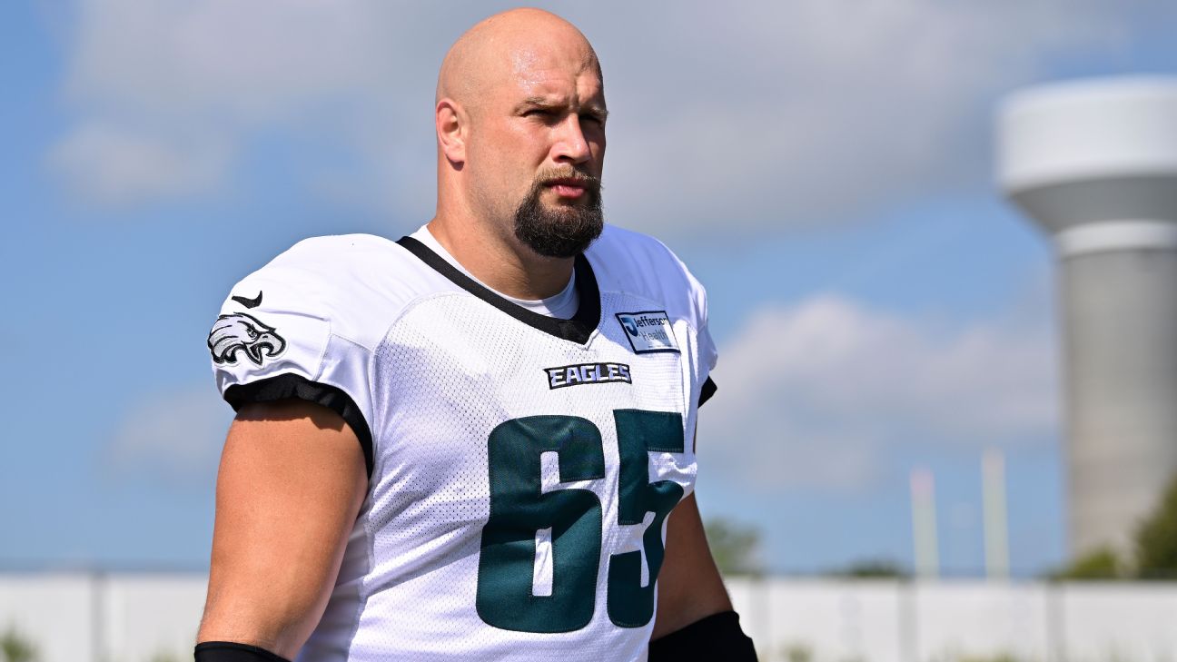 Eagles RT Lane Johnson surprise inactive due to personal reasons