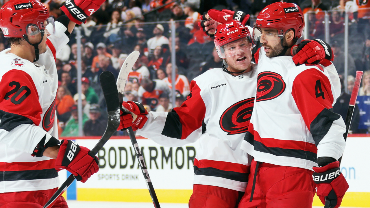 Gostisbehere scores OT winner, Hurricanes edge Flyers for first win