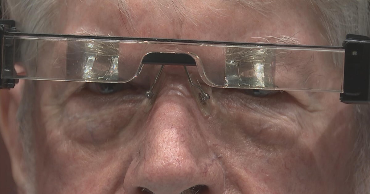 Smart glasses giving deaf, hard-of-hearing audience members way to enjoy live theater in Philadelphia