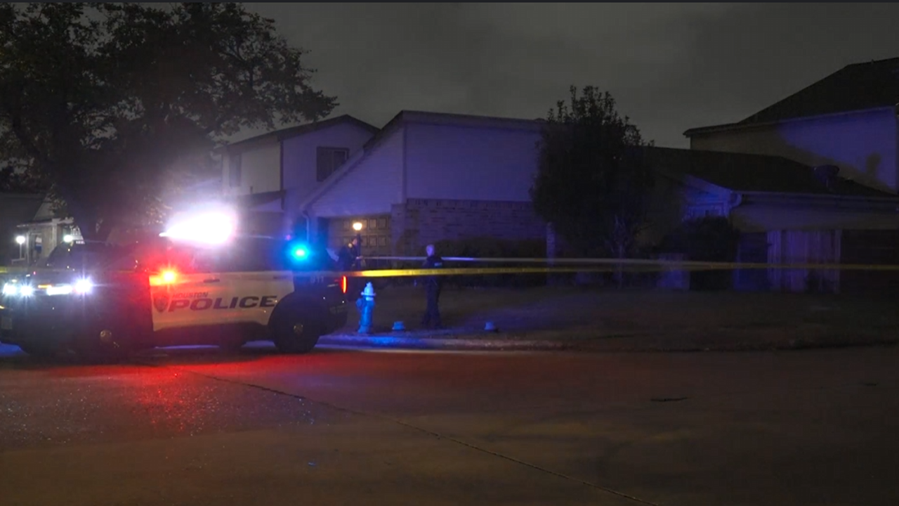 Driver found dead with multiple gunshot wounds after west Houston crash