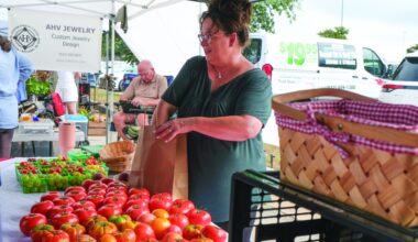 Lakeline Farmers Market is home to over 30 vendors each Saturday, selling seasonal produce, jams and more. (Katlynn Fox/Community Impact)