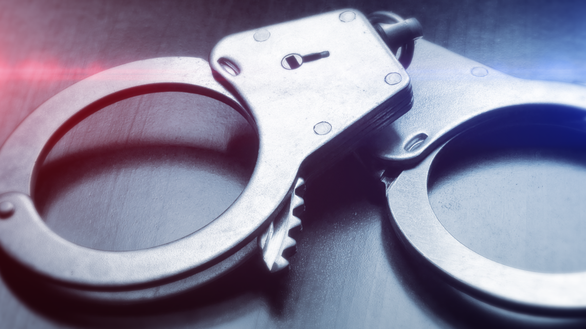 Man arrested for alleged gun threat during fight in northwest San Antonio