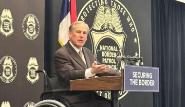 Abbott vows to turn Harris County 'dark red' | Texas