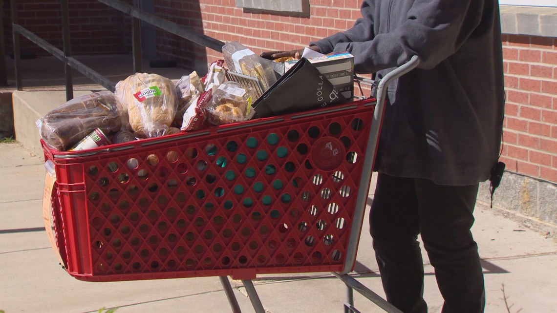 Worried about SNAP benefits impacted by the government shutdown? Here's how to find food for your family.