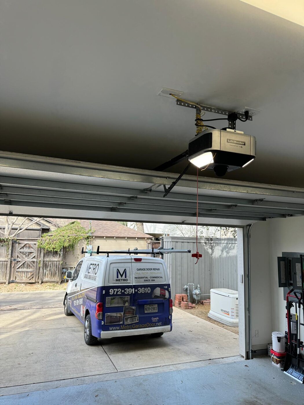 Metro Garage Door Repair is a trusted provider of residential and commercial garage door services throughout Plano, Texas, and nearby areas.