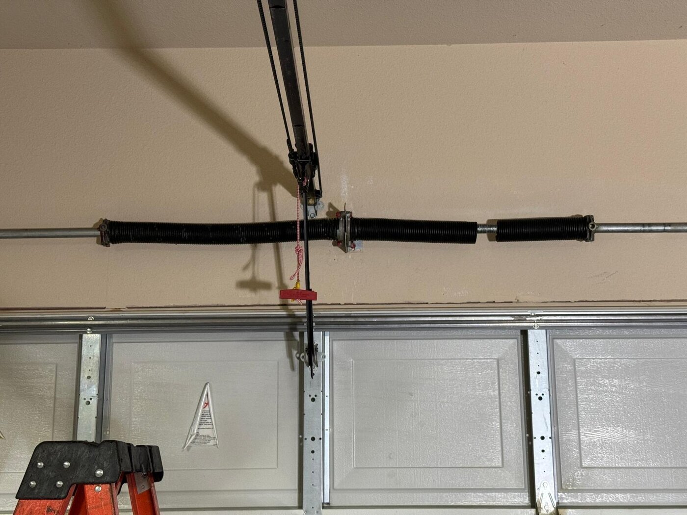 Metro Garage Door Repair is a trusted provider of residential and commercial garage door services throughout Plano, Texas, and nearby areas.