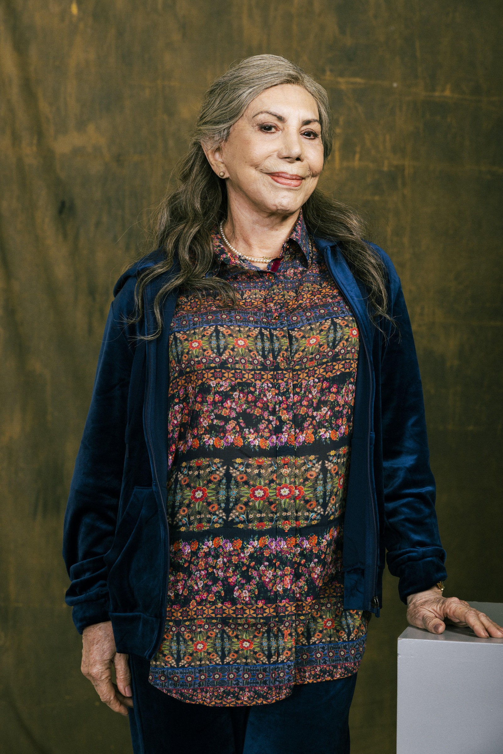 Josefa (Arlete Salles) é mãe de Arminda (Grazi Massafera). Tem lapsos de memória e, quando fala verdades, deixa a filha e seu amante, Santiago Ferette (Murilo Benício), em pânico. — Foto: Globo/ Victor Pollak