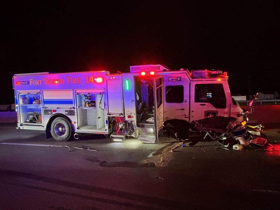 Suspected drunk driver arrested after colliding with Fort Worth fire truck