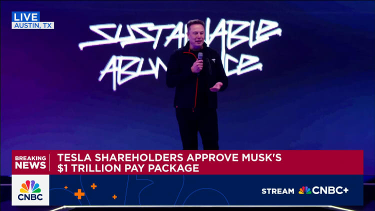 Tesla shareholders approve Elon Musk's $1 trillion pay package