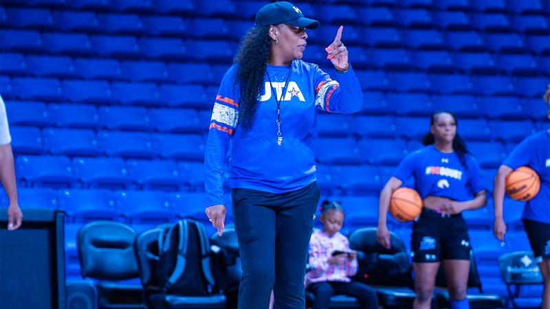 Lady Mavs Geared Up For The 2025-26 Season Opener On The Road At Houston