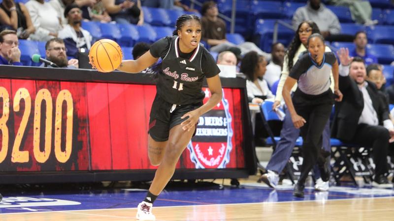 Defense Shines as Lady Bears Defeat UT Arlington 69-53