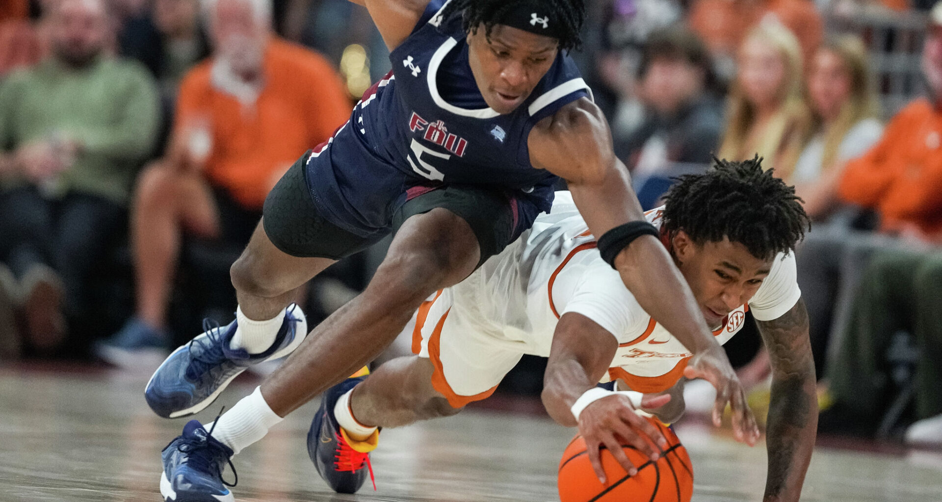 Texas basketball vs Fairleigh Dickinson score today: Live updates