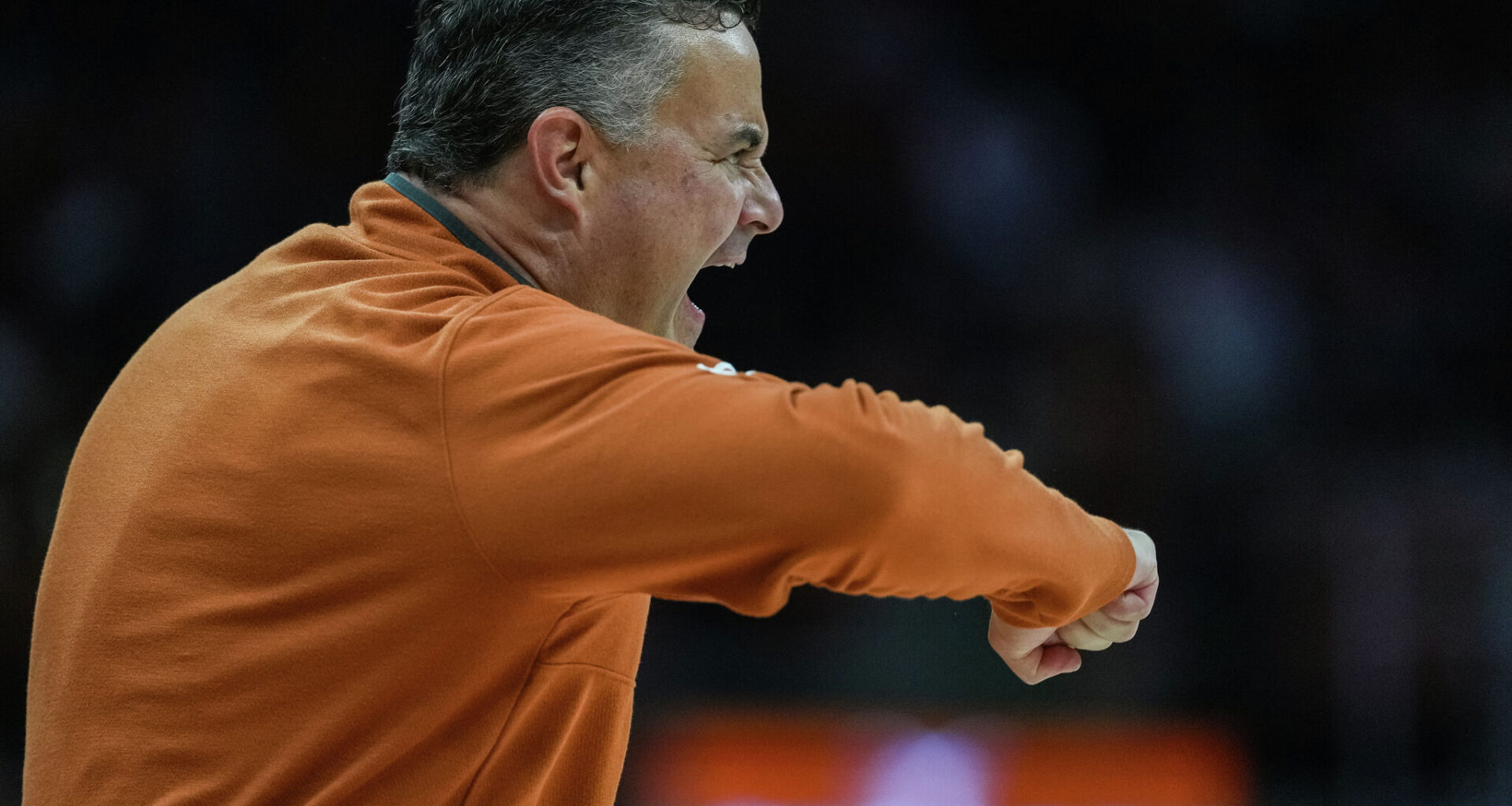 Texas basketball coach plans future preseason scrimmages