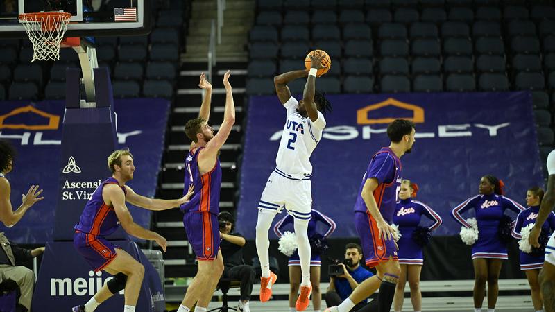 MBB: Mavs Shoot Season-High 62.2% in Impressive Road Win at Evansville