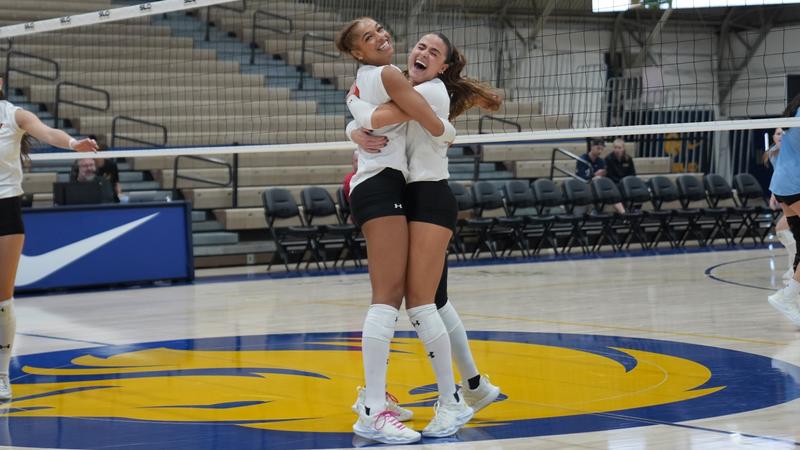 Costantini and Bryant Named to SLC Volleyball All-Tournament Team