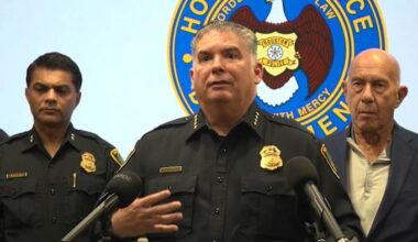 Hedwig Village officer used license plate reader to locate suspects accused of shooting HPD officer