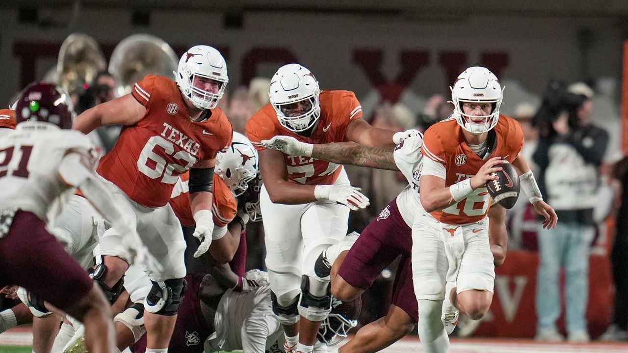 No. 16 Texas spoils No. 3 Texas A&M's perfect season 27-17, knocks Aggies out of SEC title game