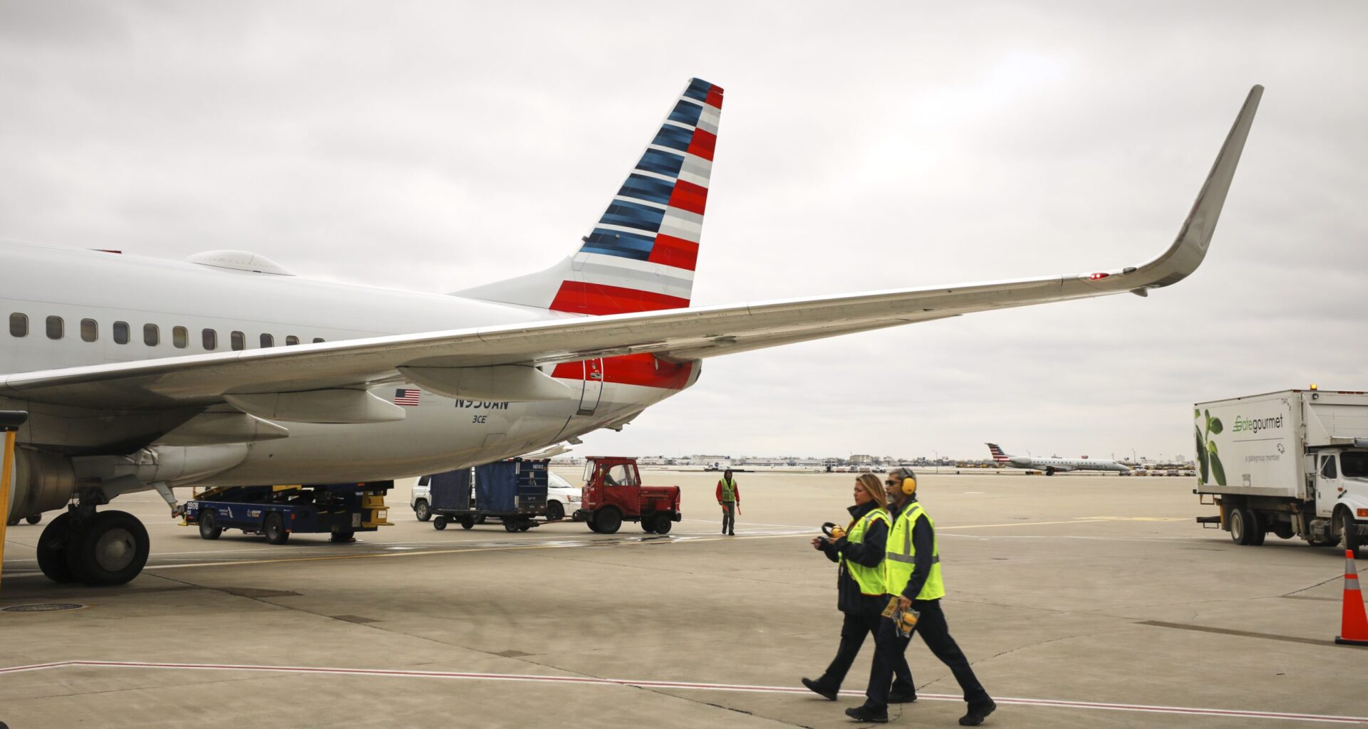 DFW Airport and airlines ramp up operations again after government shutdown