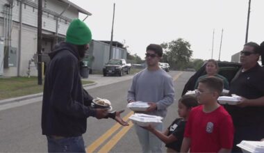 Corpus Christi FC partners with Bella’Aroma Café to serve nearly 200 free Thanksgiving meals