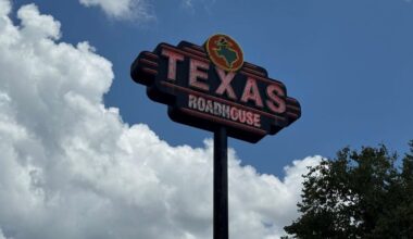 Texas Roadhouse may be stealing grocery share