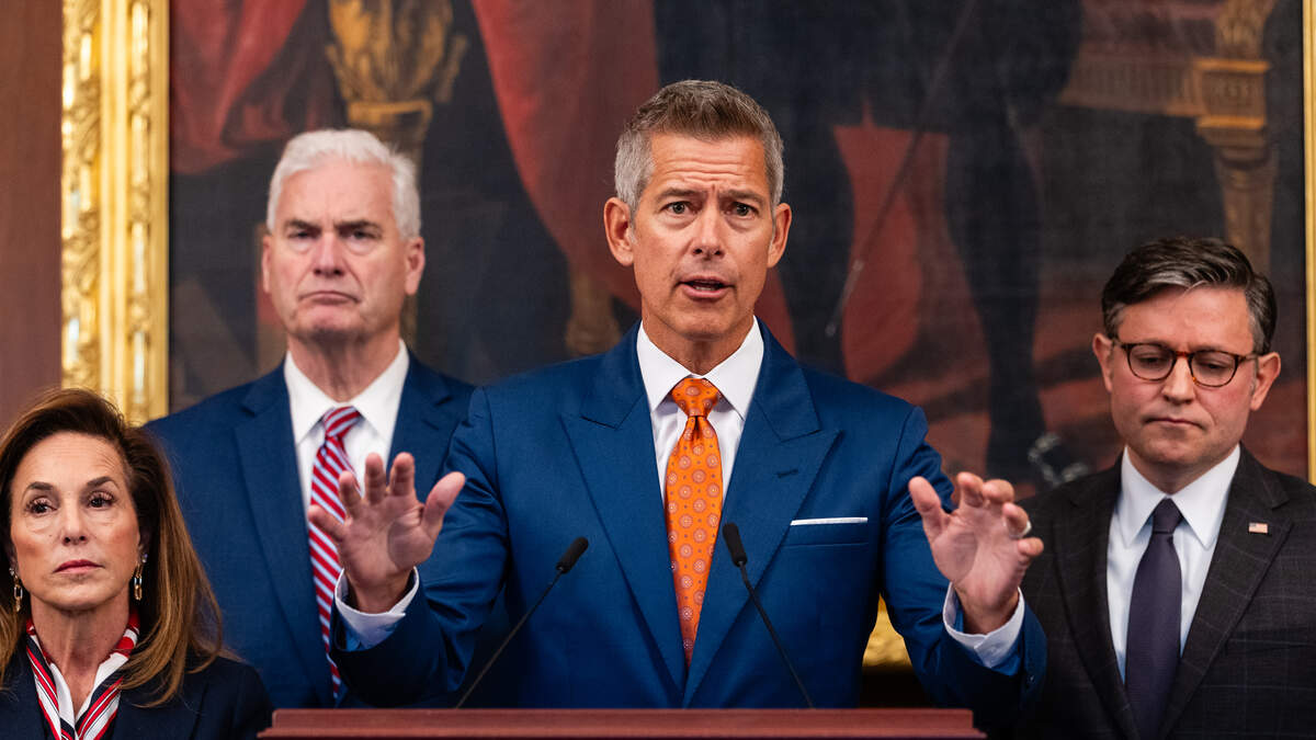 FAA Announces Air Traffic Will Be Cut By 10% Due To Government Shutdown | News Radio 1200 WOAI