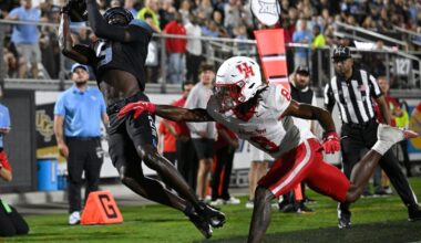 Houston holds on to take down Central Florida | Highlands News-Sun