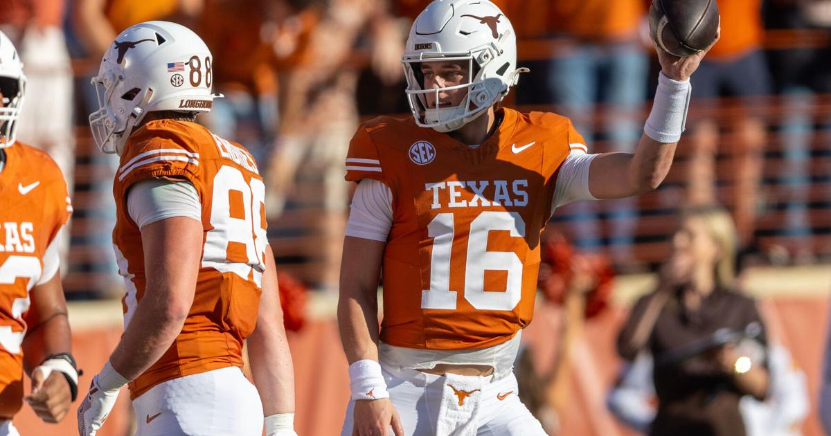 Arch Manning has 4 TDs passing, 1 rushing and 1 receiving as No. 17 Texas beats Arkansas 52-37 | National