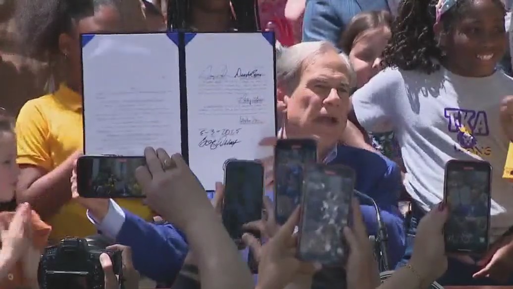 Gov. Abbott signs school choice bill into law