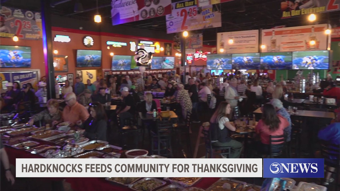 HardKnocks Sports Grill Hosts Community Thanksgiving for Islanders Without Nearby Family