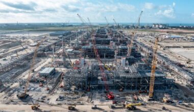 Cheniere to boost capacity of Corpus Christi midscale trains