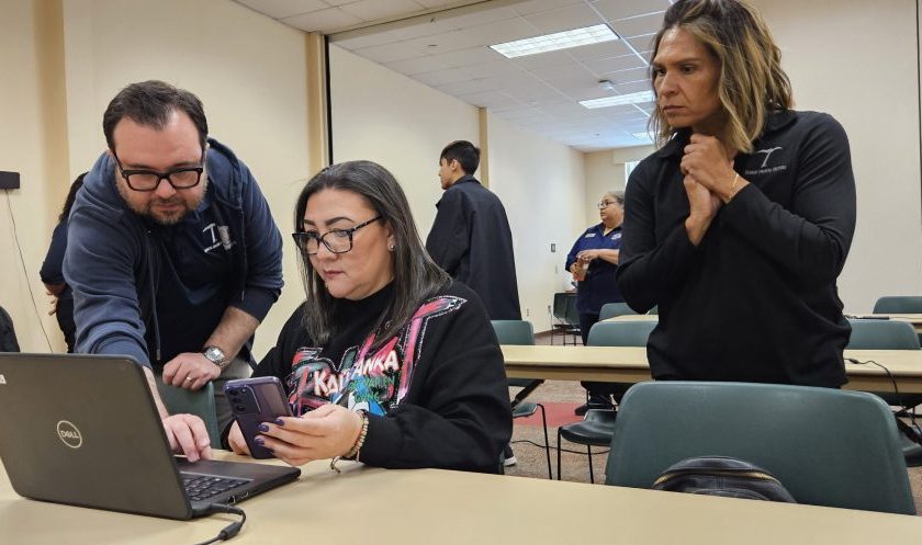 El Paso families get help navigating 2026-27 FAFSA process