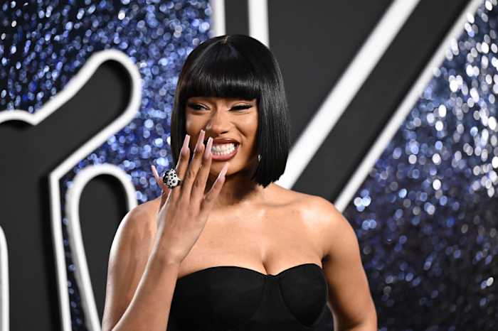 Megan Thee Stallion’s foundation feeds nearly 2,000 Texas families for Thanksgiving