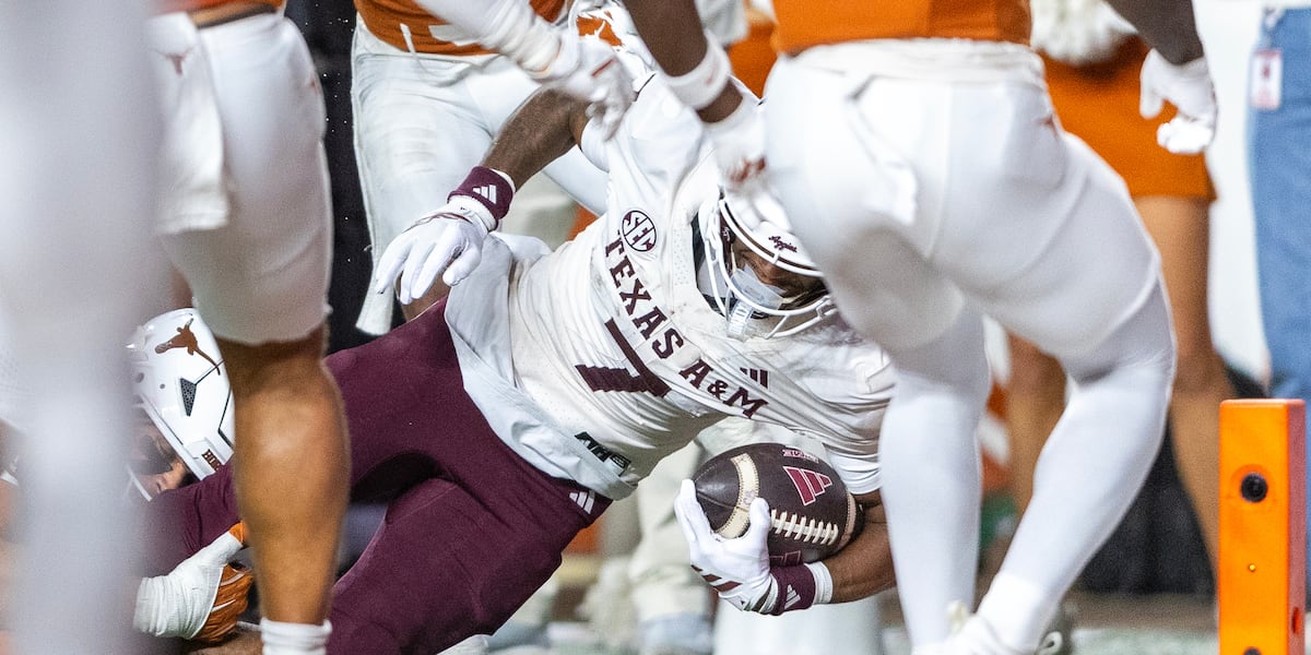 Texas A&M falls to No. 7 in AP poll