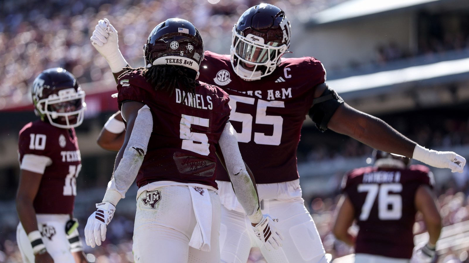 How to Watch Texas A&M vs. Texas Football Game Online Without Cable