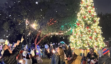 Lights on the Farm returns with holiday lights, festivities