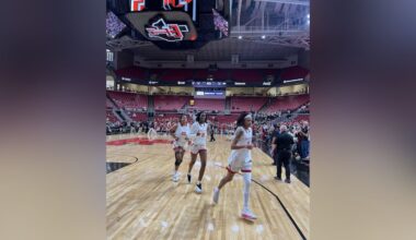 Maupin scores 19, Lady Raiders down Arkansas on Sunday
