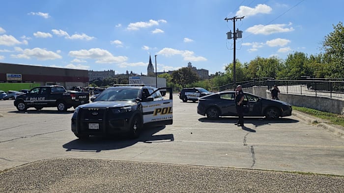 Texas Game Wardens recover body of man in Elmendorf Lake accused of fleeing from officers, SAPD says