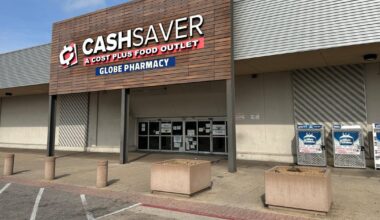 Grocery store closes in West Dallas, challenging ‘food desert’ area