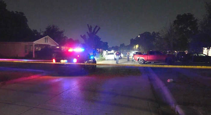 Driver hits, kills man outside party in Southeast Houston, injures another