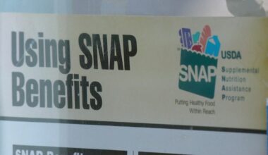 Fort Worth volunteer helps keep tables full, as SNAP benefits paused and food insecurity rises