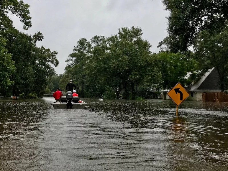 Floodplains belong to the rivers