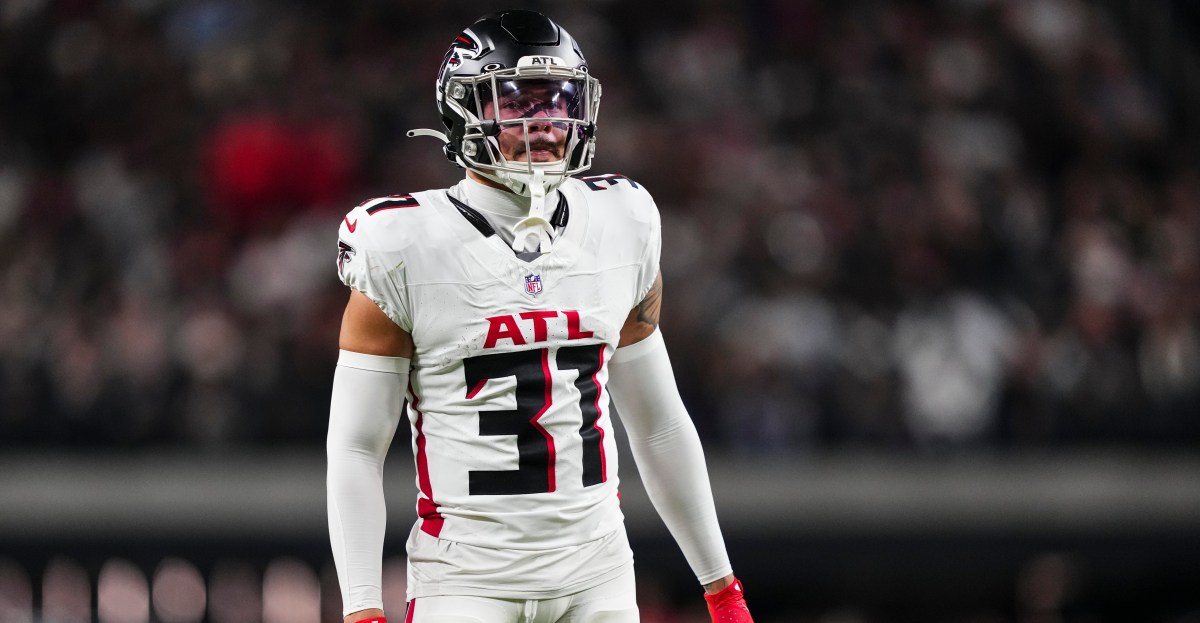 Dallas Cowboys should consider signing free agents after trade deadline