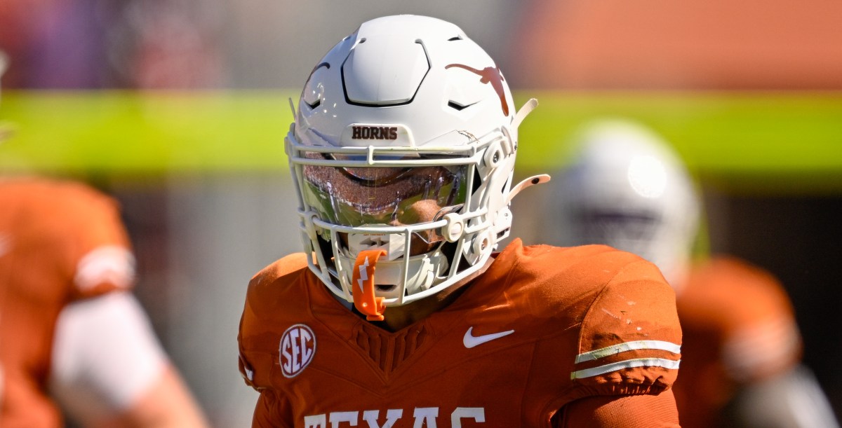Final injury update on Texas LB Anthony Hill Jr.