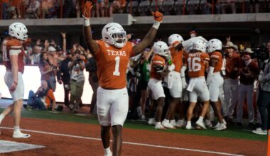 No. 17 Texas vs. Arkansas final score: Horns stomp Hogs in 52-37 win