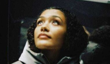 Singer-songwriter Olivia Dean to end 2025 tour in Austin