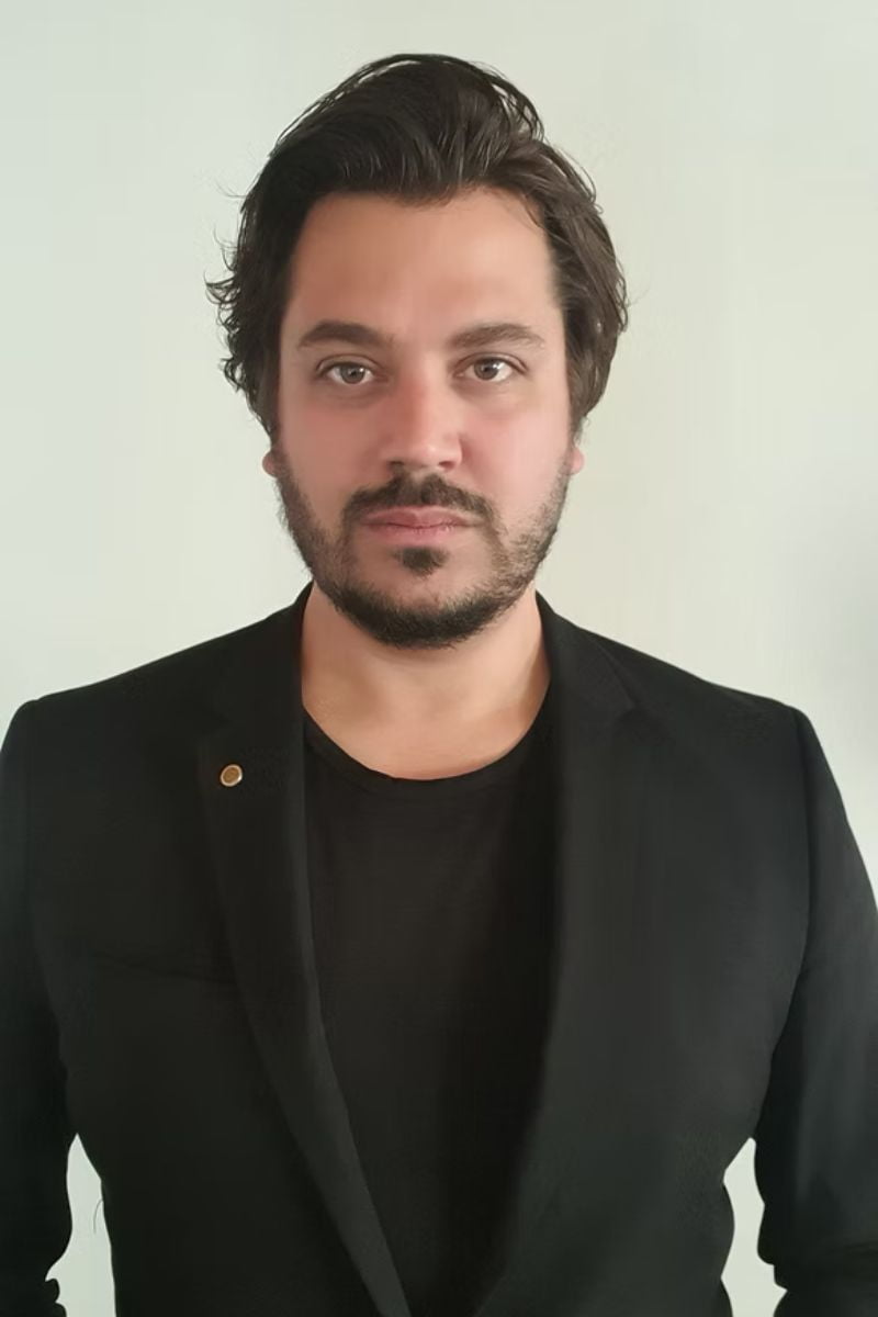 Dr. Oswald Jenewein " style=" height:1200px; width:800px" _languageinserted="true" src="https://cdn.prod.web.uta.edu/-/media/project/website/news/releases/2025/11/oswald-head-shot.jpg